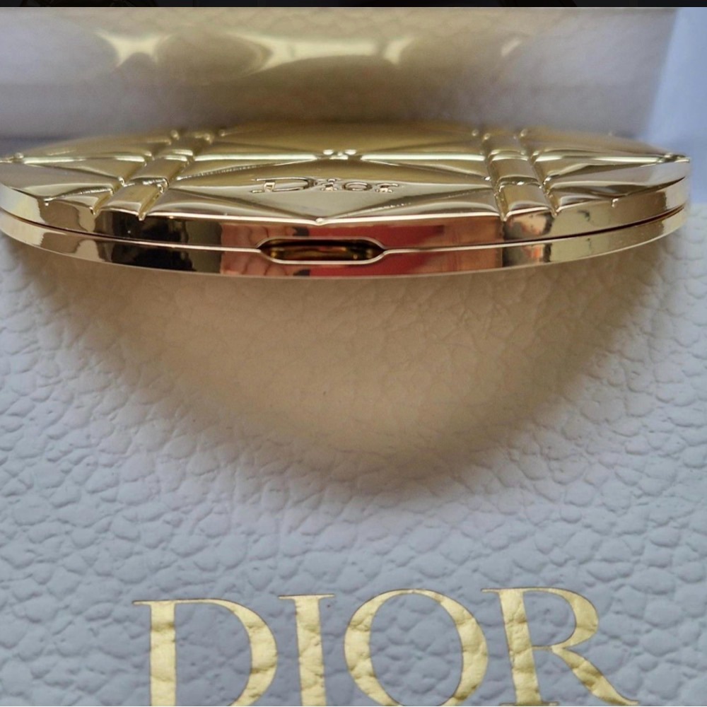 Dior Gold Metal Compact Mirror. NEW/SEALED/LABELED in original couture box GWP - Picture 7 of 9